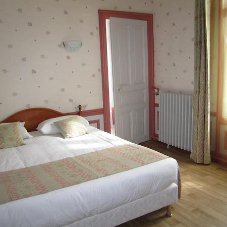 Hotel Arlequin Троа Екстериор снимка
