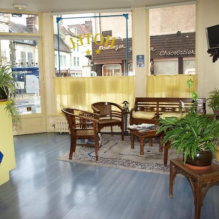 Hotel Arlequin Троа Екстериор снимка