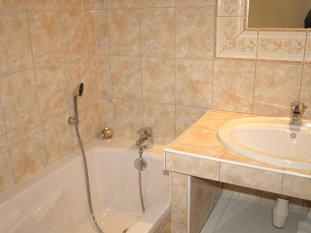 Hotel Arlequin Троа Стая снимка
